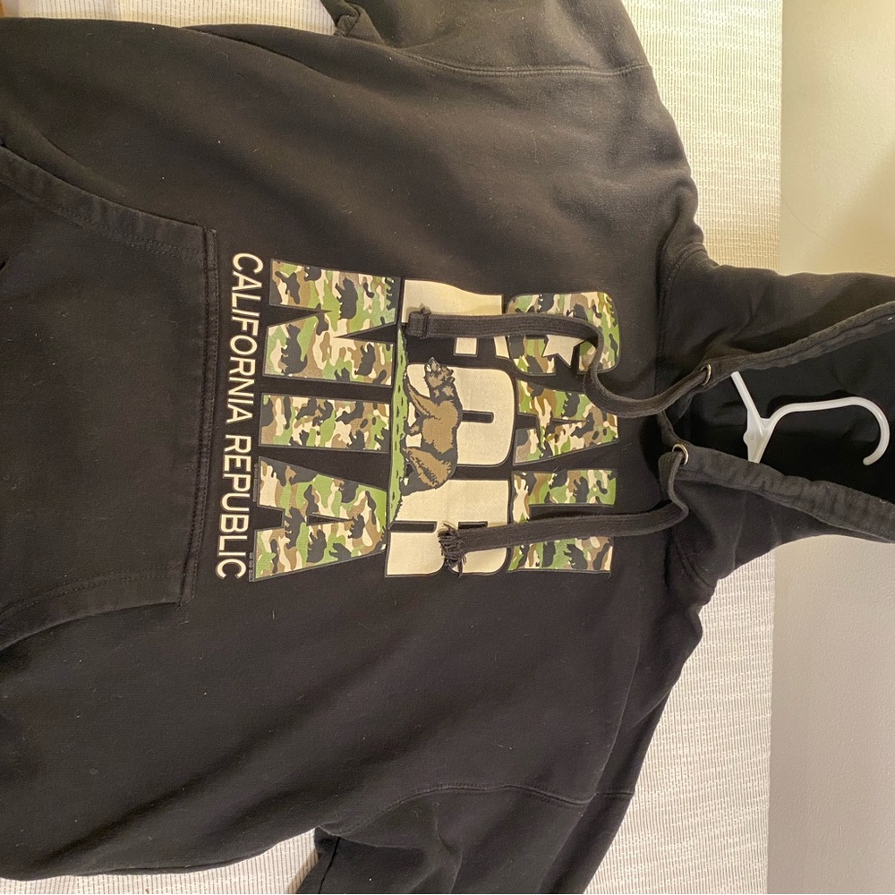 California Republic Men’s Hoodie || Size - XL
